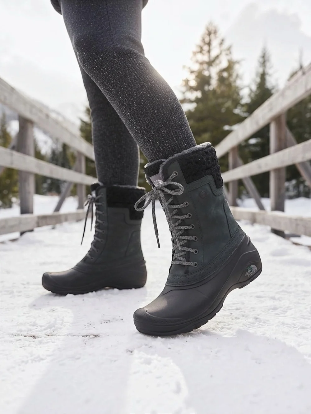 The North Face Shellista II Mid Black Winter Snow Boots Size 7.5